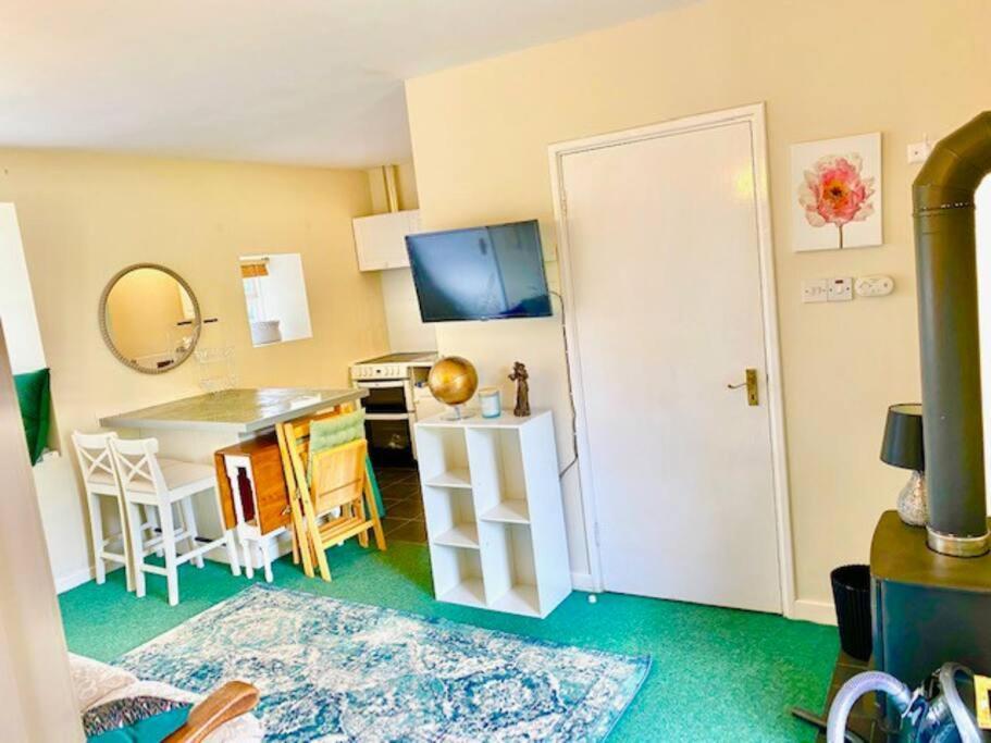 Cosy 2 Bed Cottage Next To Fota Wildlife Park Корк Экстерьер фото